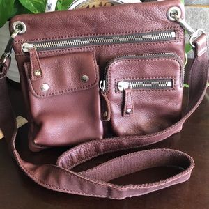 Fossil leather crossbody bag. Chocolate Brown.